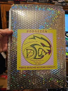 CustomHatsNow.Com - Custom Holographic Bubble Mailer