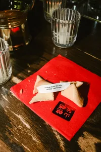 CustomHatsNow.Com - Custom Linen Beverage Napkin