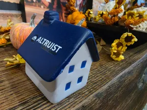 CustomHatsNow.Com