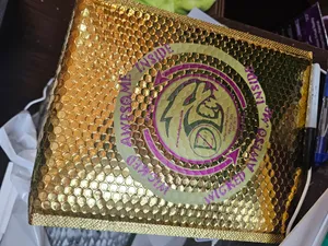 CustomHatsNow.Com - Custom Holographic Bubble Mailers