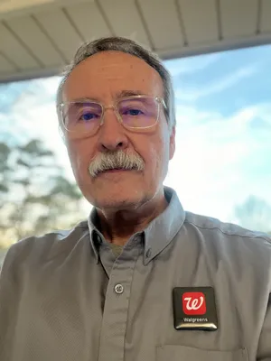 Enjoying my new gray shirt with the very nice looking store badge you all helped me create Thank you - it turned out better than I expected