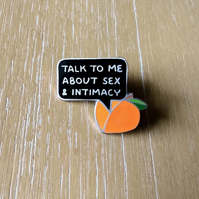 CustomHatsNow.Com - Hard Enamel Pin