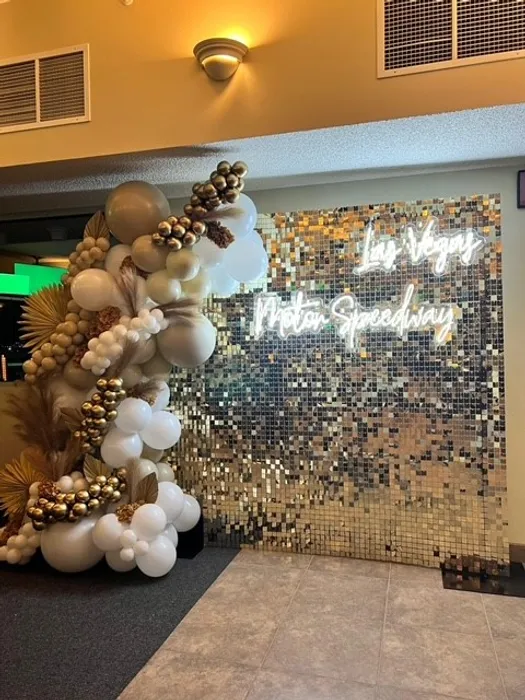 CustomHatsNow.Com - Custom Neon Sign