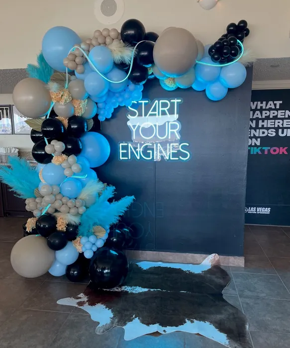 CustomHatsNow.Com - Custom Neon Sign