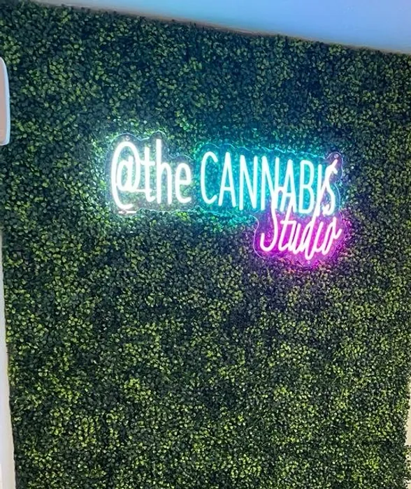 CustomHatsNow.Com - Artwork Neon Sign