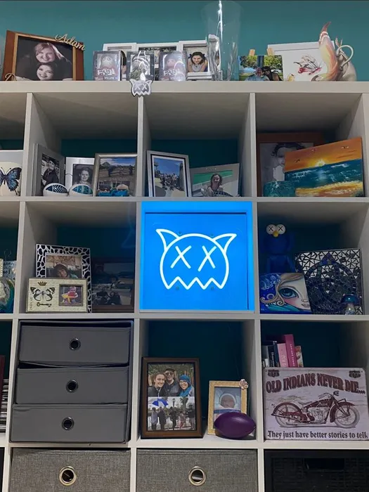 CustomHatsNow.Com - Artwork Neon Sign