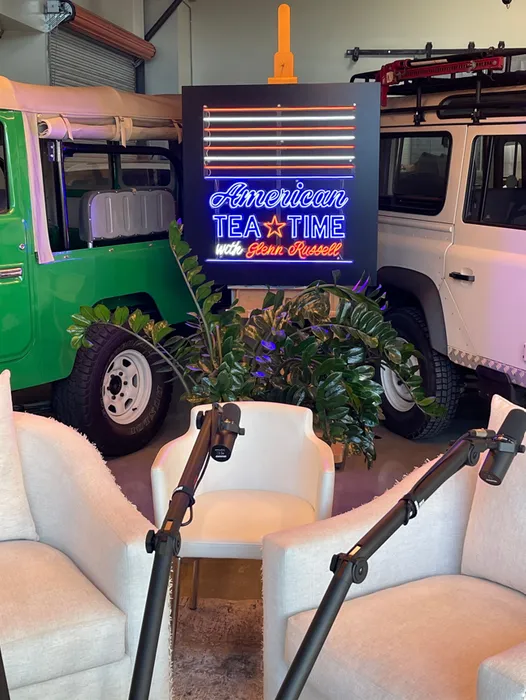 CustomHatsNow.Com - Artwork Neon Sign