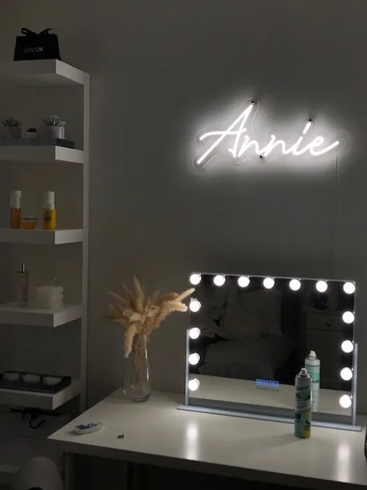 CustomHatsNow.Com - Custom Neon Sign