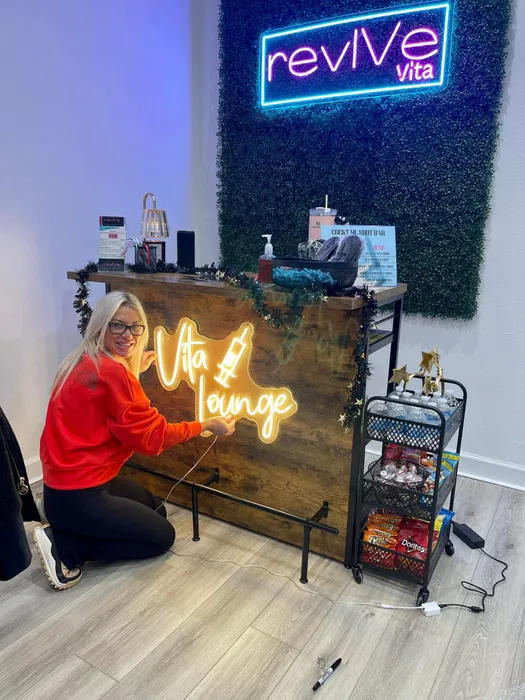 CustomHatsNow.Com - Custom Neon Sign