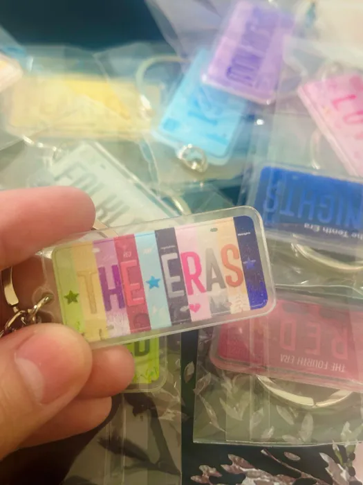 CustomHatsNow.Com - Acrylic Keychain