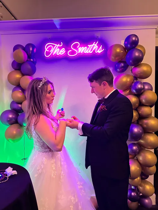 CustomHatsNow.Com - Custom Neon Sign