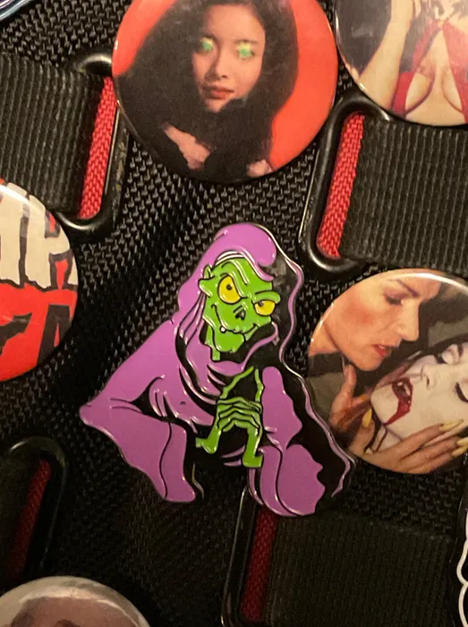CustomHatsNow.Com - Soft Enamel Pin