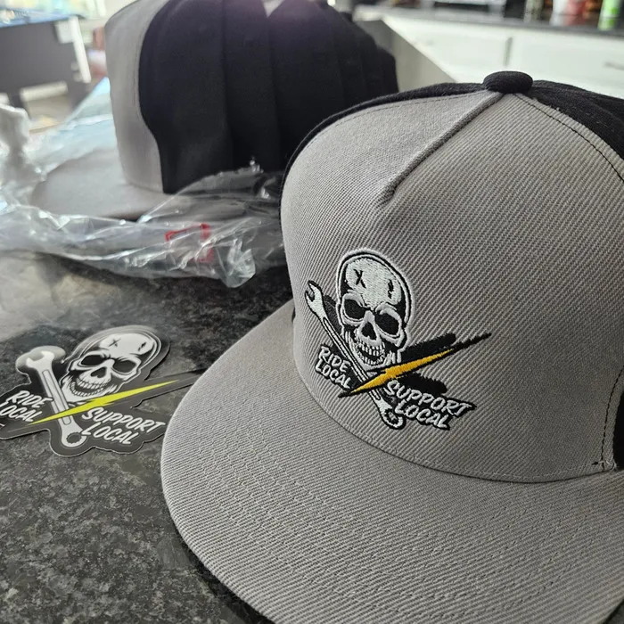 CustomHatsNow.Com - Snapback Cap