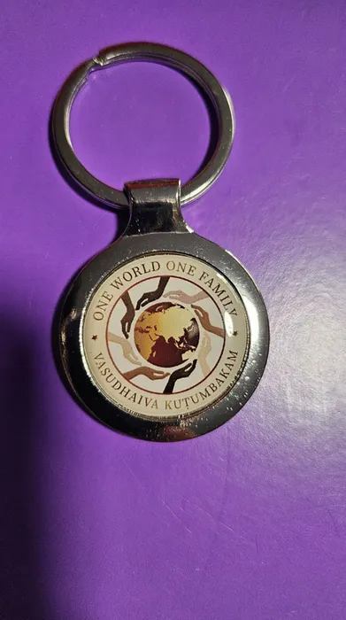 CustomHatsNow.Com - Epoxy Keychain