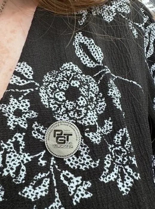 CustomHatsNow.Com - Die Struck Pin
