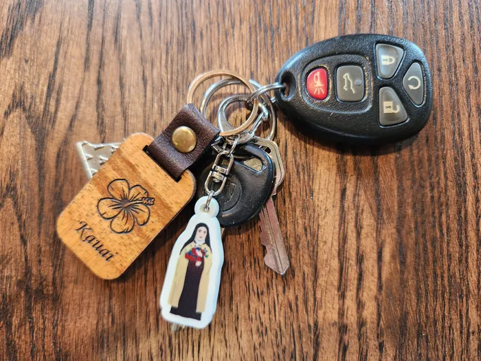 CustomHatsNow.Com - PVC Keychain