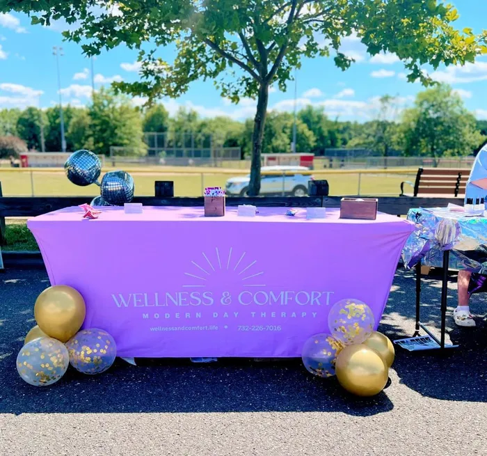 CustomHatsNow.Com - Custom Rectangle Table Covers