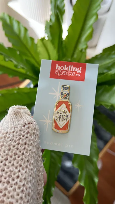 CustomHatsNow.Com - Hard Enamel Pin