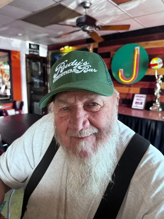 CustomHatsNow.Com - Trucker Hat