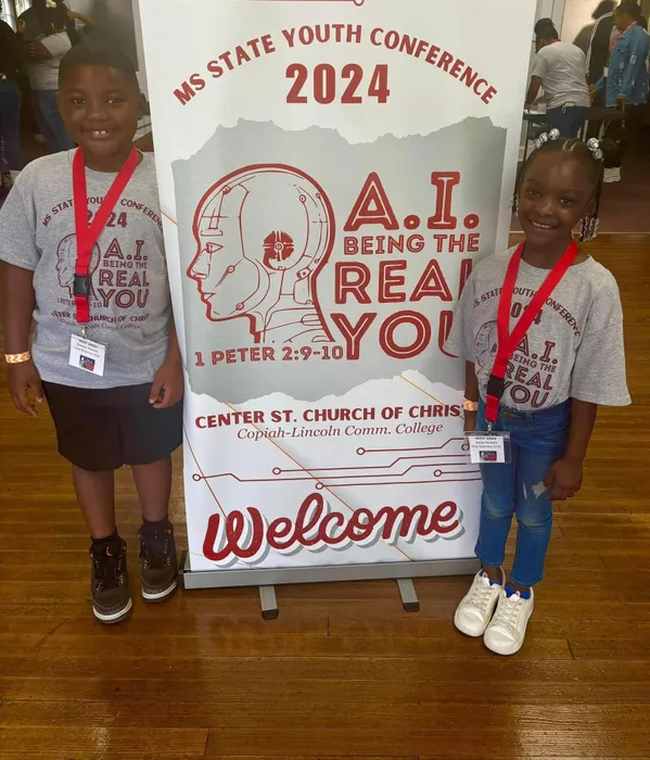 CustomHatsNow.Com - Roll Up Banner Stands