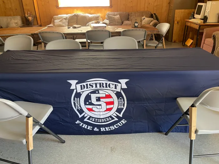 CustomHatsNow.Com - Custom Rectangle Table Covers