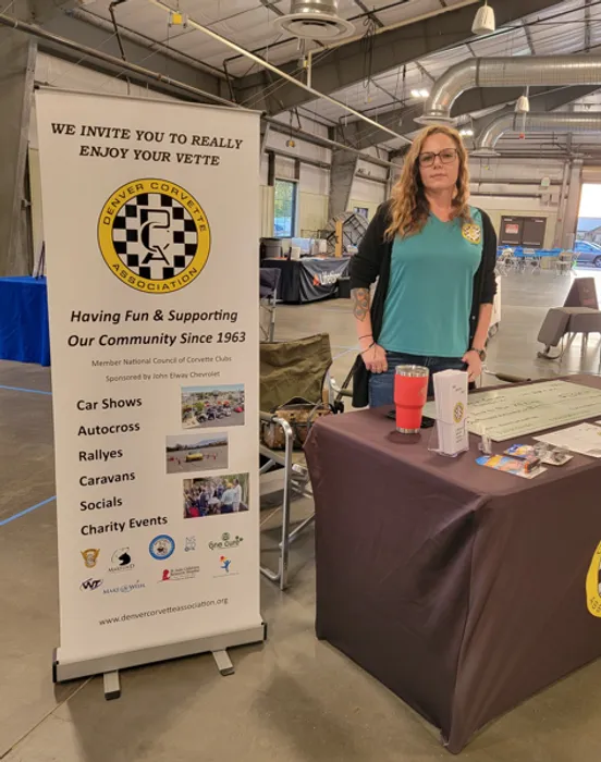 CustomHatsNow.Com - Roll Up Banner Stands