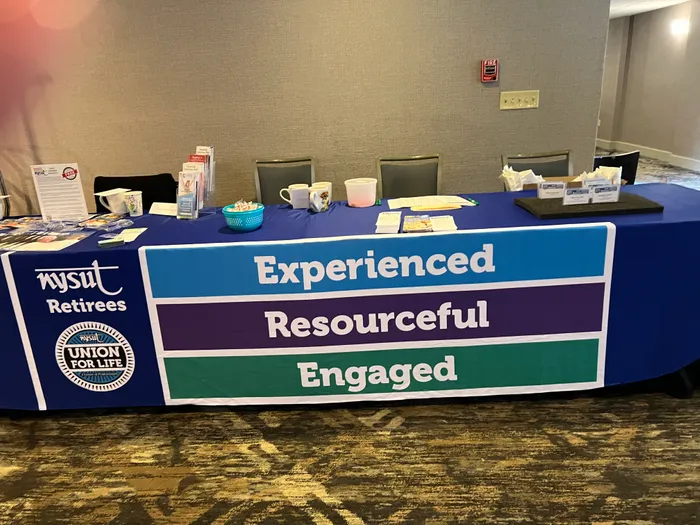 CustomHatsNow.Com - Custom Rectangle Table Covers