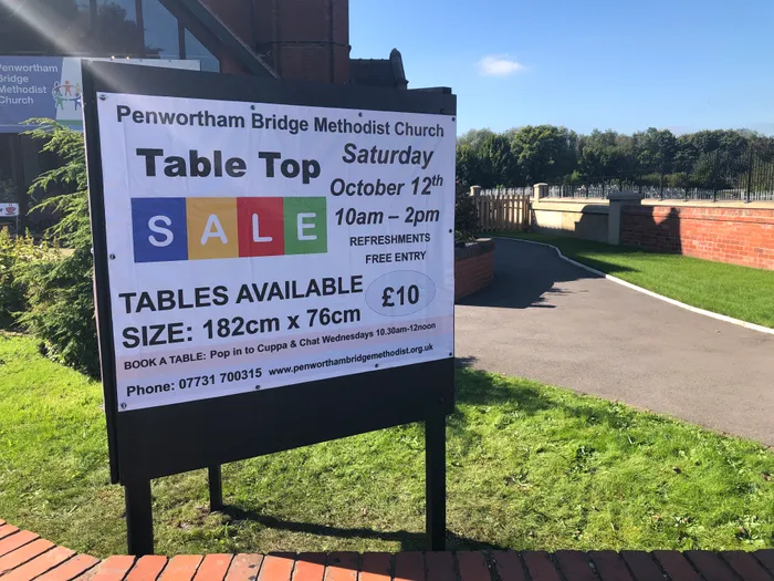 CustomHatsNow.Com - Custom Vinyl Banners