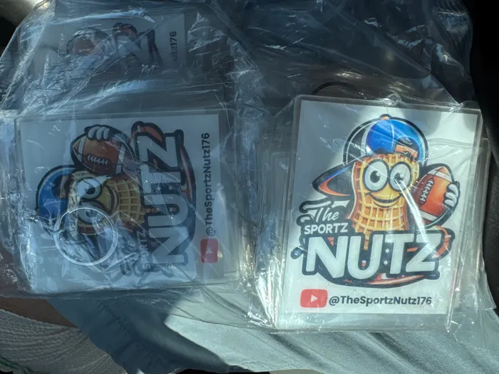 CustomHatsNow.Com - Acrylic Keychain