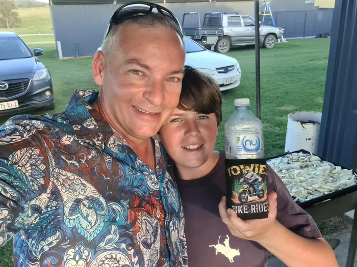 CustomHatsNow.Com - Can Sleeve