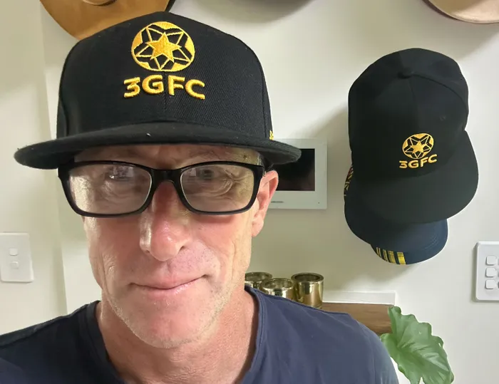 CustomHatsNow.Com - Snapback Cap