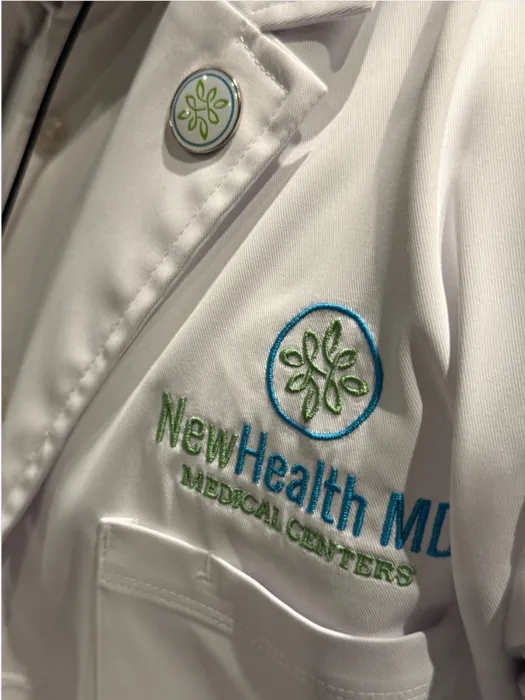 CustomHatsNow.Com - Epoxy Lapel Pin