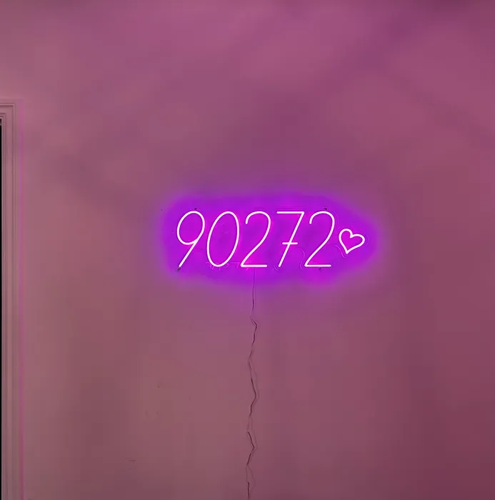 CustomHatsNow.Com - Custom Neon Sign