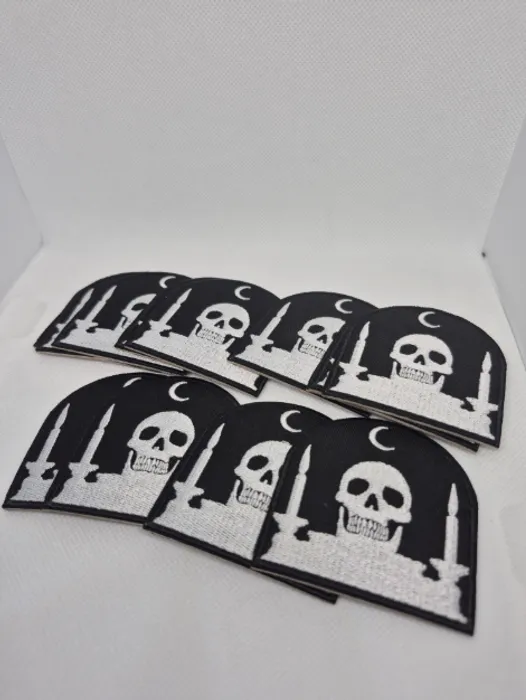 CustomHatsNow.Com - Embroidered Patches Deal