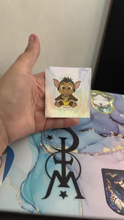 CustomHatsNow.Com - Hologram Stickers