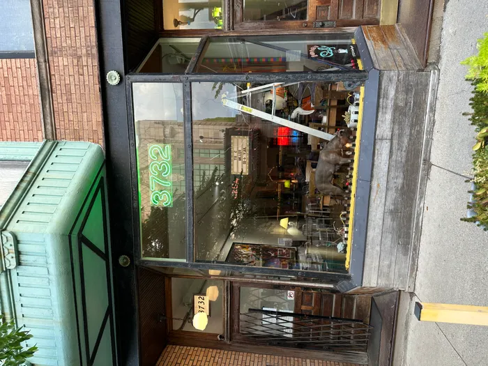 CustomHatsNow.Com - Custom Neon Sign