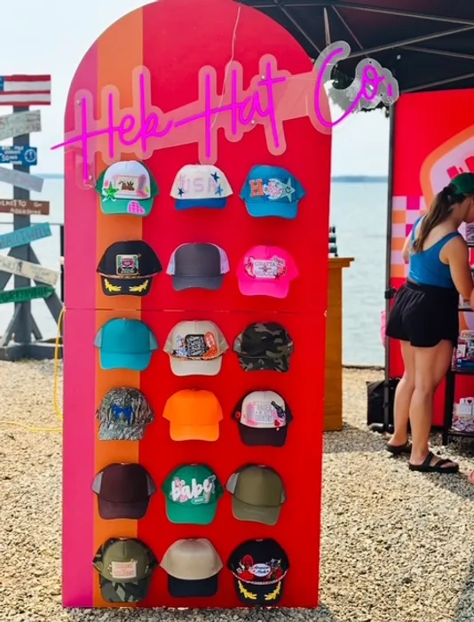 CustomHatsNow.Com - Custom Neon Sign