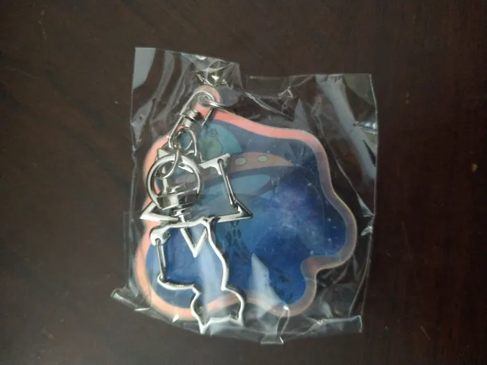 CustomHatsNow.Com - Acrylic Keychain Deal