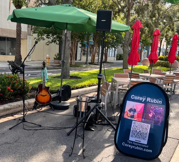 CustomHatsNow.Com - Vertical Pop Up Banners