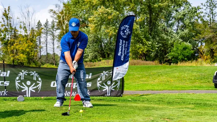 CustomHatsNow.Com - Feather Flag