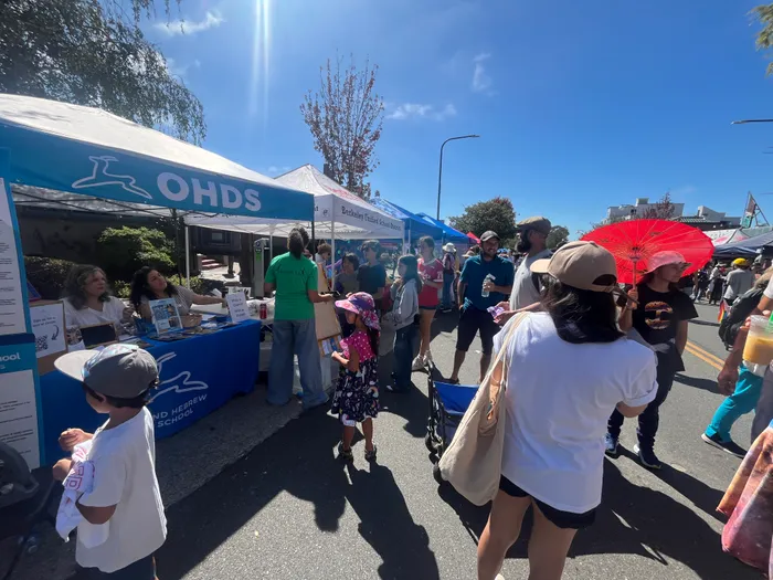 CustomHatsNow.Com - Custom Rectangle Table Covers