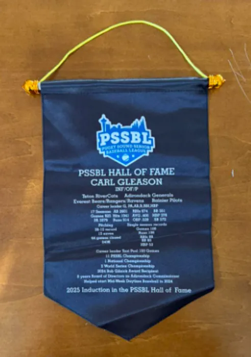 CustomHatsNow.Com - Podium Banners