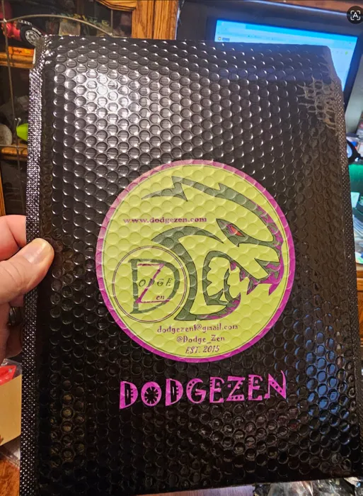 CustomHatsNow.Com - Custom Holographic Bubble Mailer