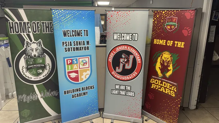 CustomHatsNow.Com - Roll Up Banner Stands