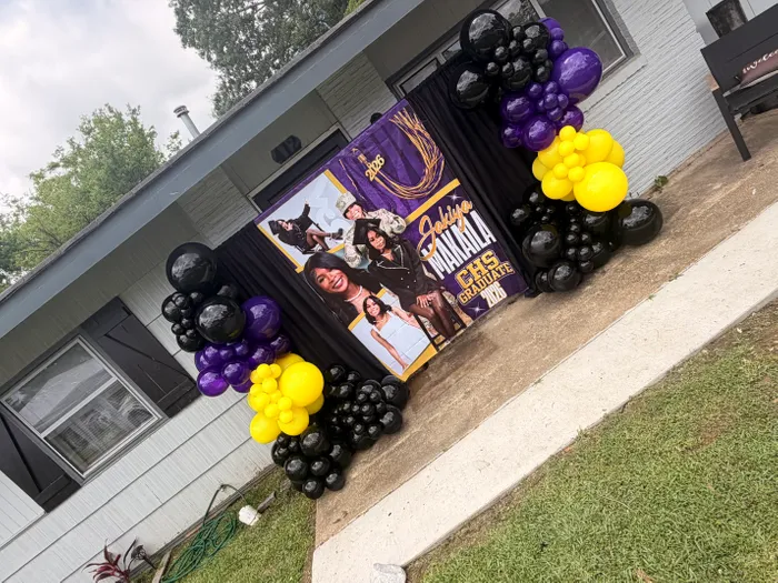 CustomHatsNow.Com - Custom Vinyl Banner