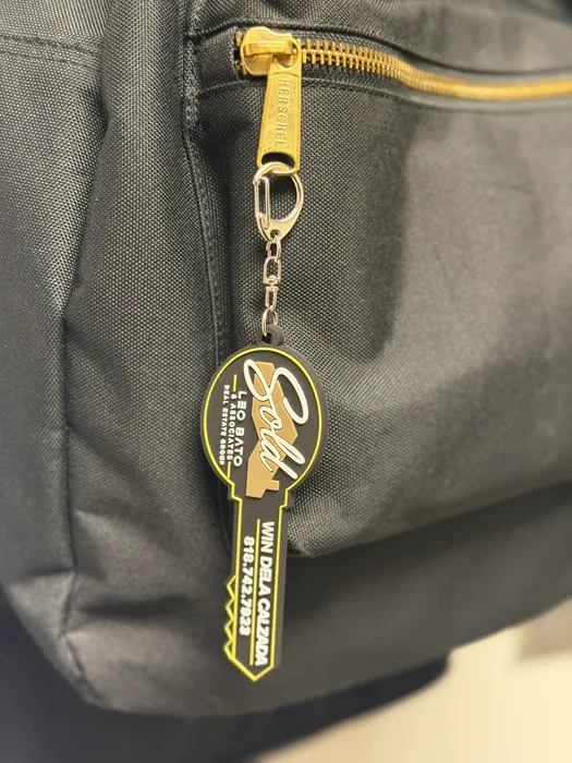 CustomHatsNow.Com - PVC Keychain