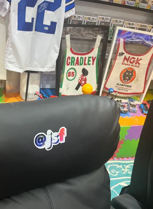 CustomHatsNow.Com - Custom Shape Stickers