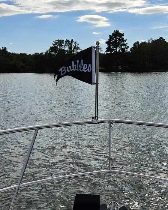 CustomHatsNow.Com - Burgee Flag