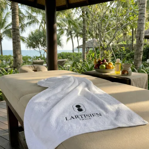 Custom Bathroom Towels - Custom Hats Now